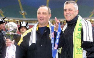 Mark Grew wears Rob Fielding's scarf at the end