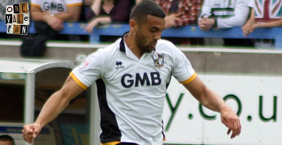 Colin Daniel joins Mansfield Town on loan