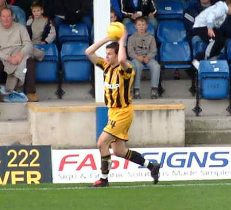 Sam Togwell takes a throw