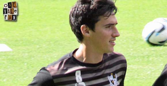 Press claim Shrewsbury are in talks with Louis Dodds