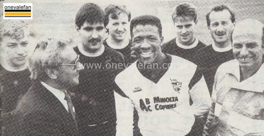 Photo Essay: Darren Beckford signs for Port Vale
