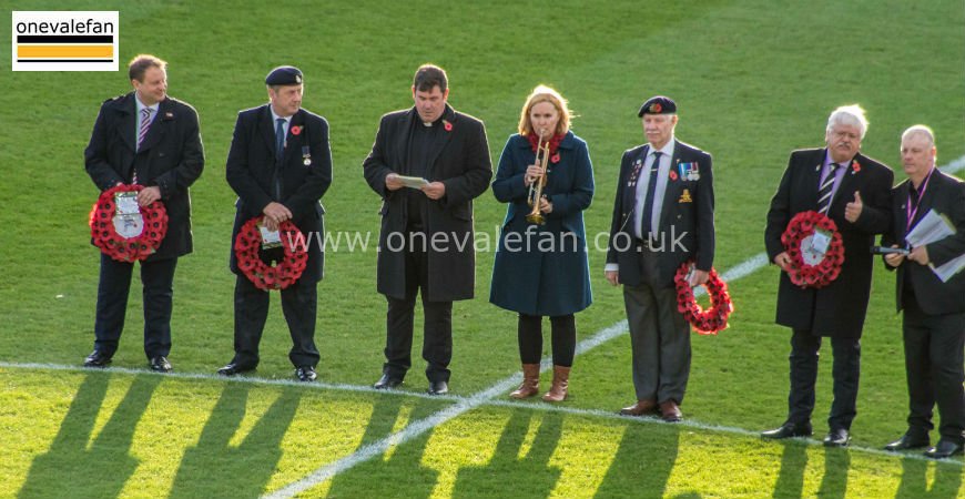 In pictures: Port Vale and Sunderland pay tribute on Remembrance Sunday