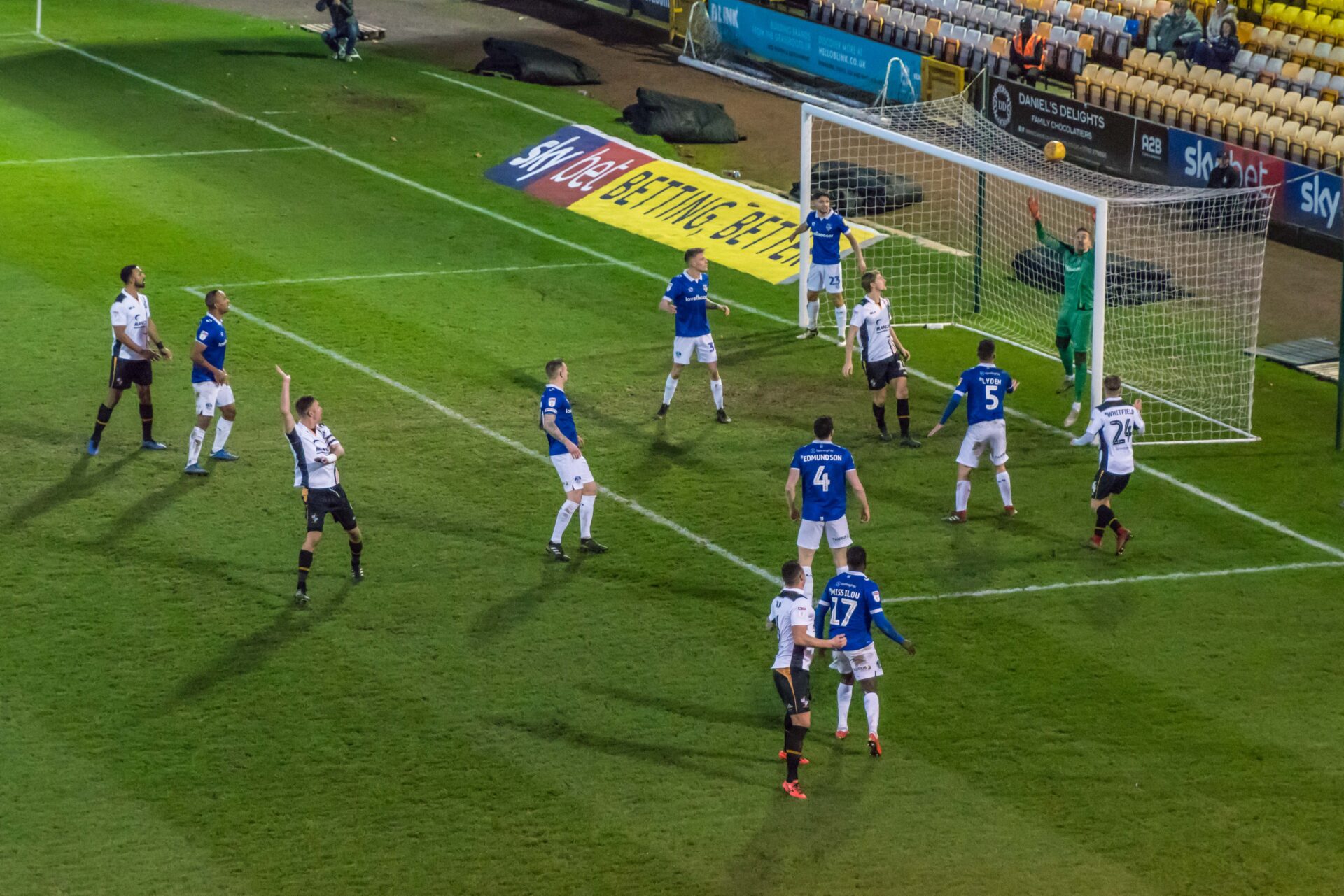 Port Vale 1-4 Oldham Athletic - match action
