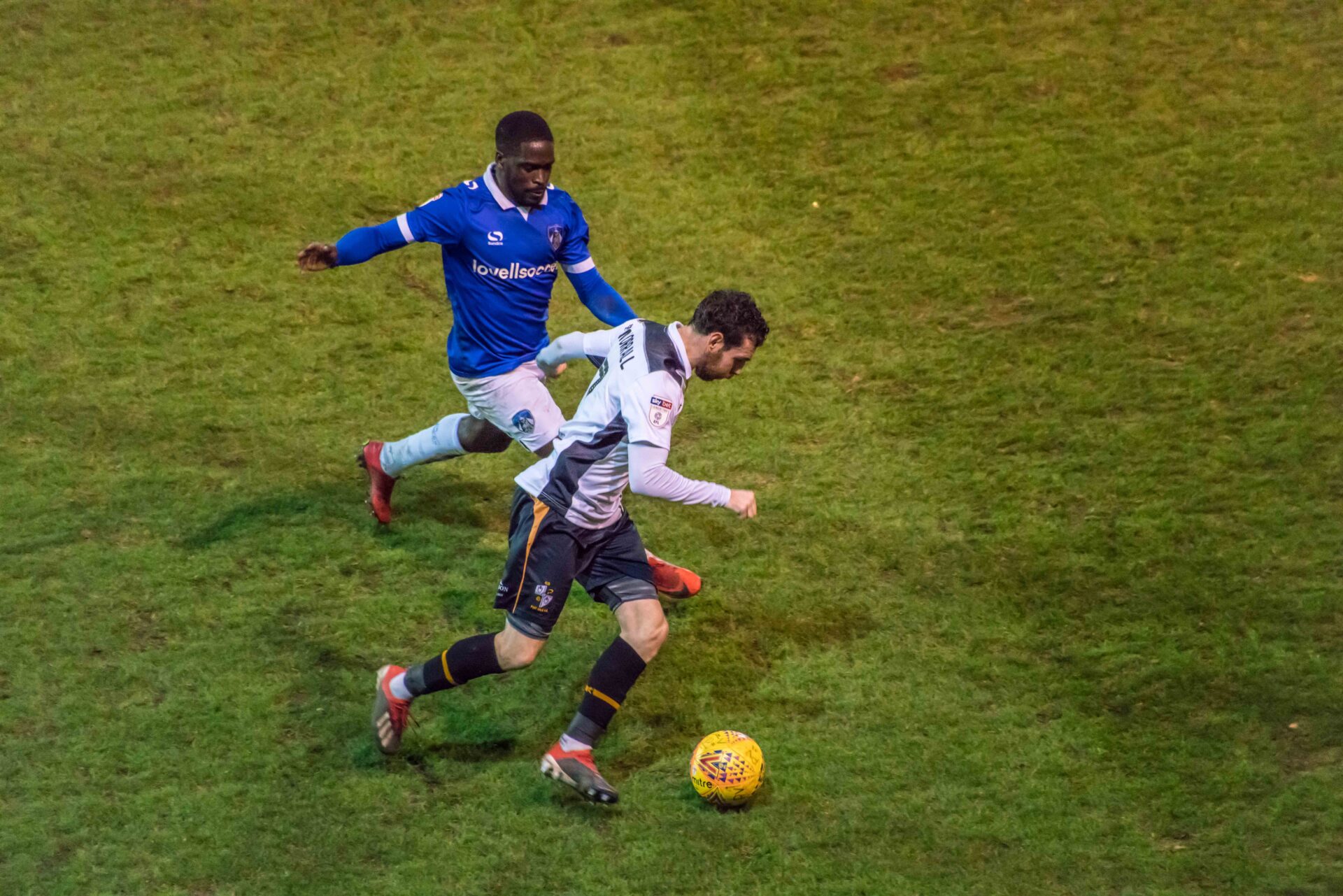 Port Vale 1-4 Oldham Athletic - David Worrall on the ball