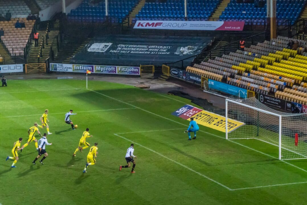 Luke Hannant about to cross