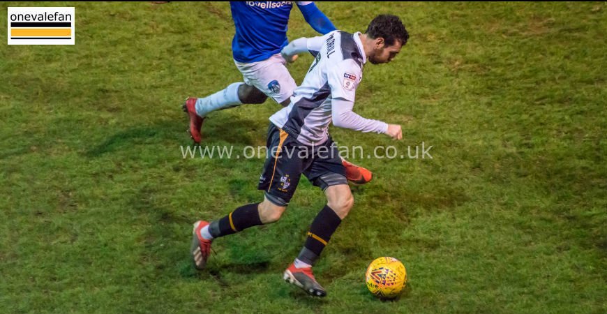 Askey looks to the wings as Port Vale turn to 442