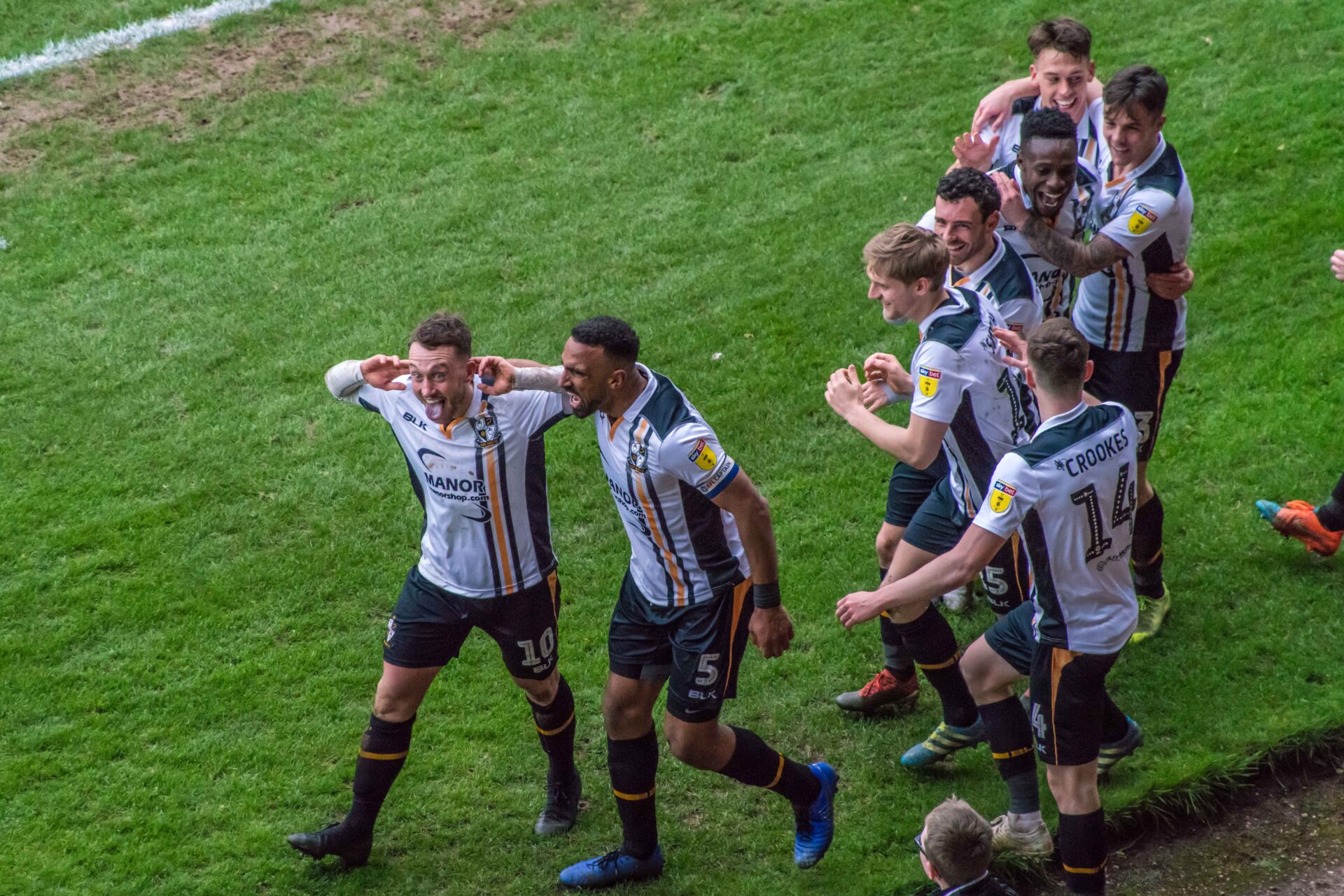 Port Vale 2-1 Mansfield Town - Ricky Miller and team mates celebrate