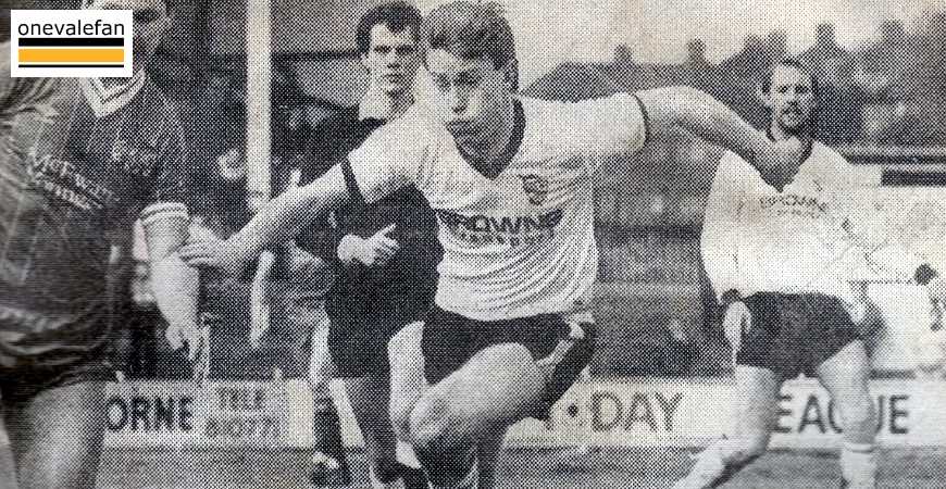 Photo Essay: Port Vale winger Paul Smith at full speed in 1987