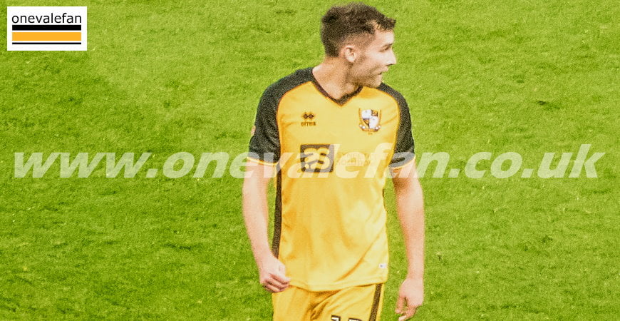 Port Vale midfielder agrees contract extension