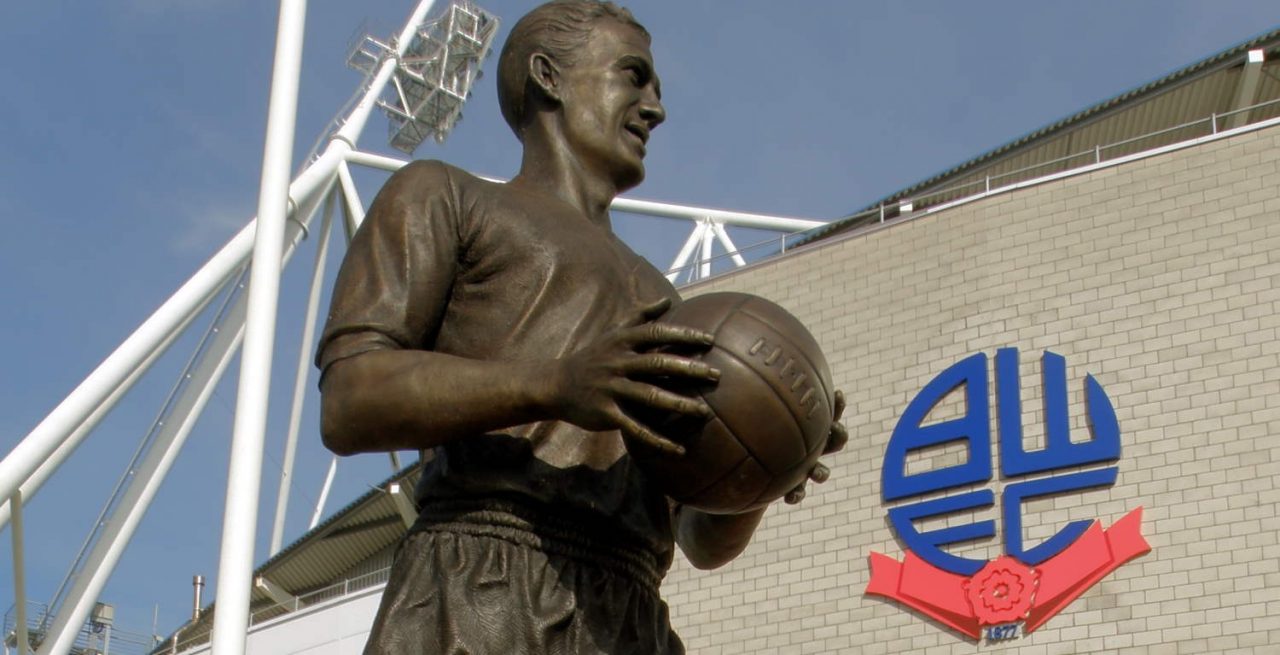 Nat Lofthouse statue by Heather from Leeds, England is licensed under CC BY 2.0