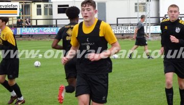 Stafford Rangers 2-0 Port Vale - Port Vale players warm-up