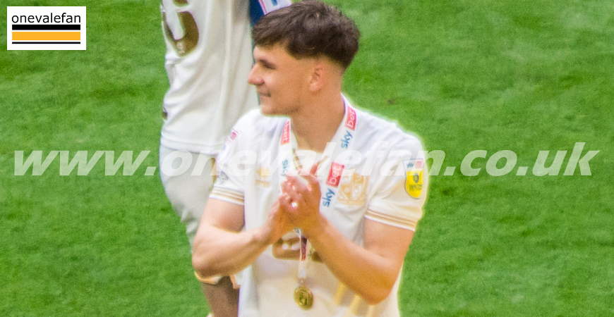 Port Vale midfielder Jake Taylor moves to Morecambe