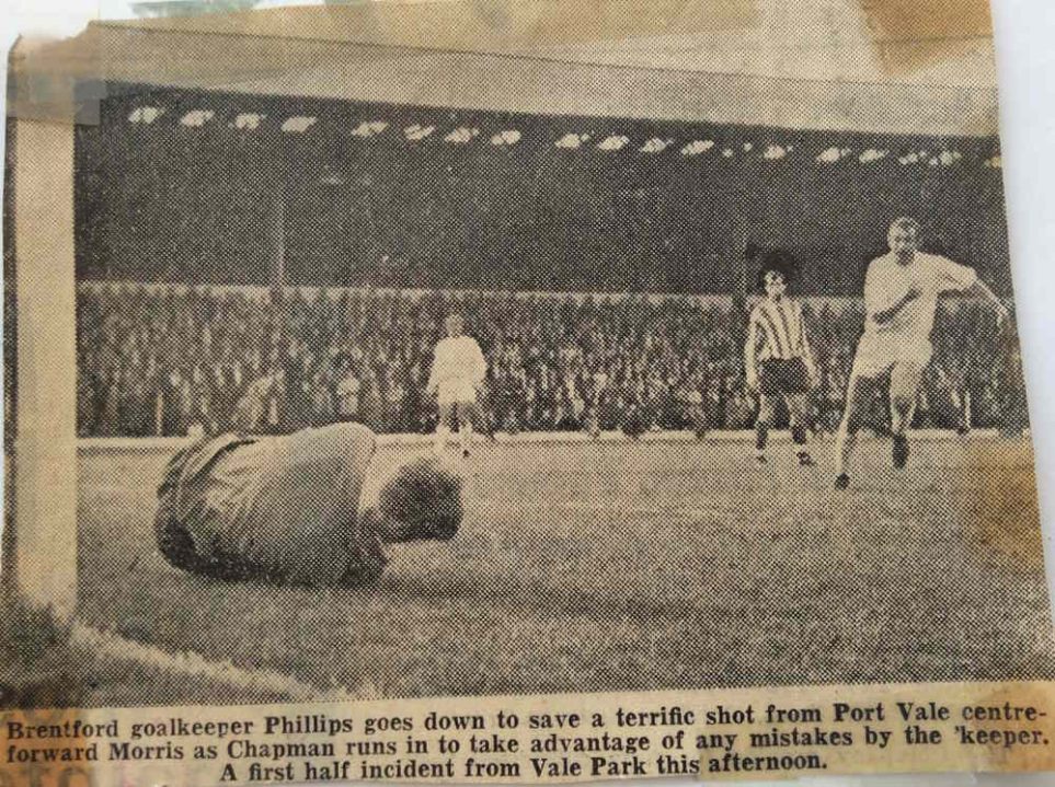 Photo: Mick Morris in action during Port Vale 4-1 Brentford, 1967