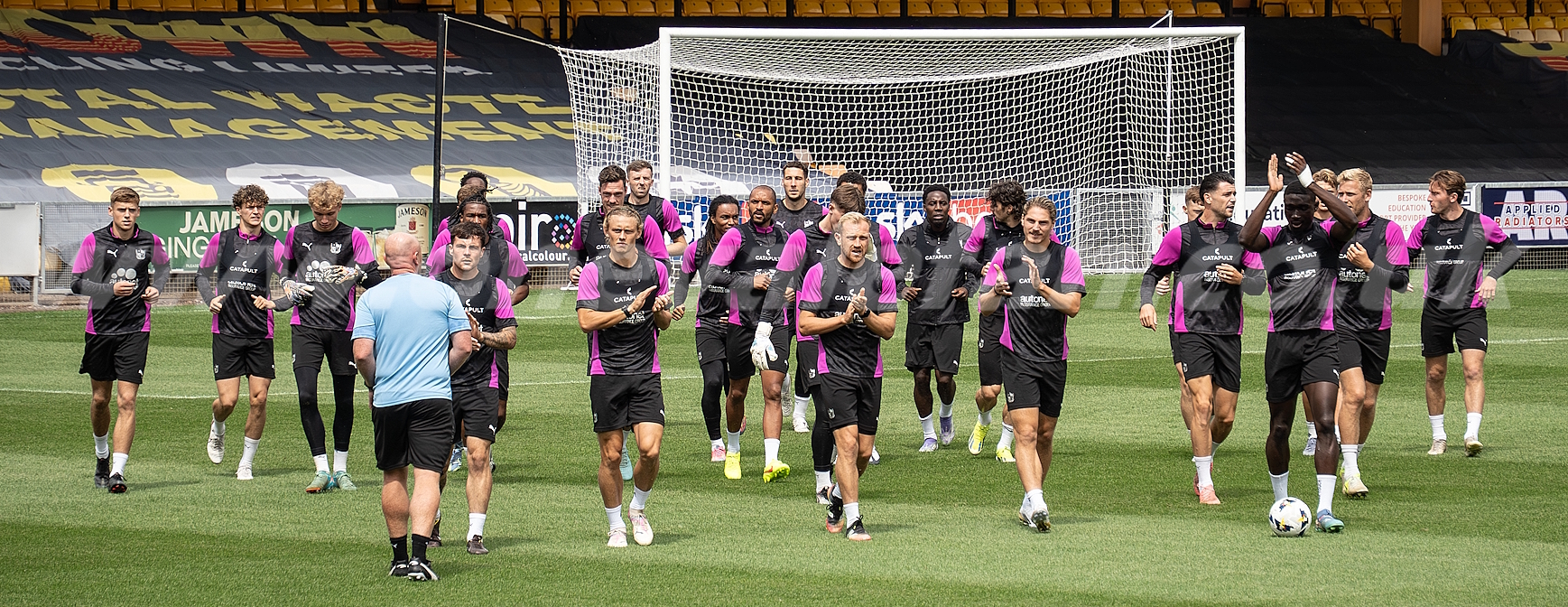Biography, stats, images and related news stories for all the current first-team squad...