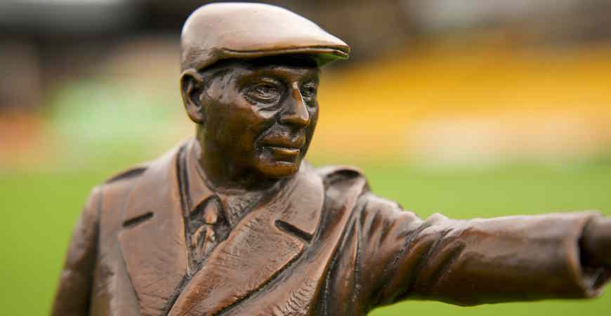 Port Vale: John Rudge statue design is unveiled