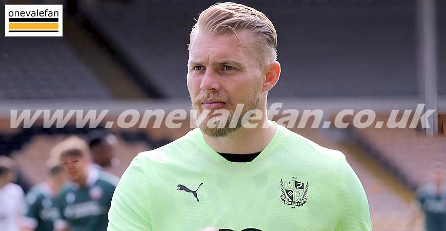 Darren Moore on Connor Ripley’s Bromley performance – “he’s earned us a point”