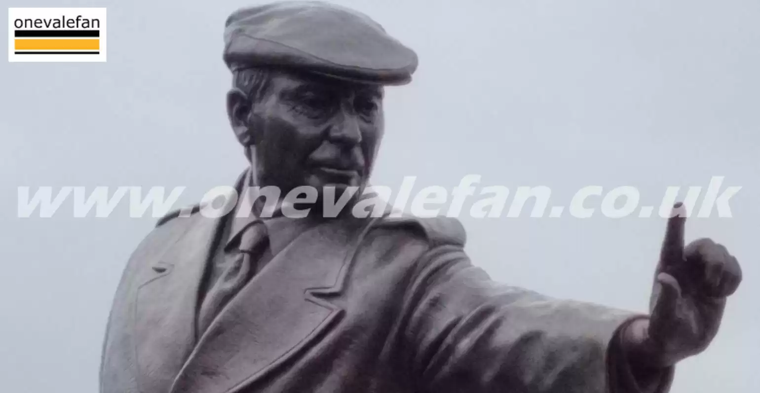 Report, view and photos – an historic day as John Rudge statue is unveiled