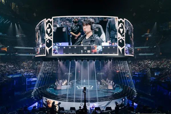 Essential Skills for Navigating the E-Sport World