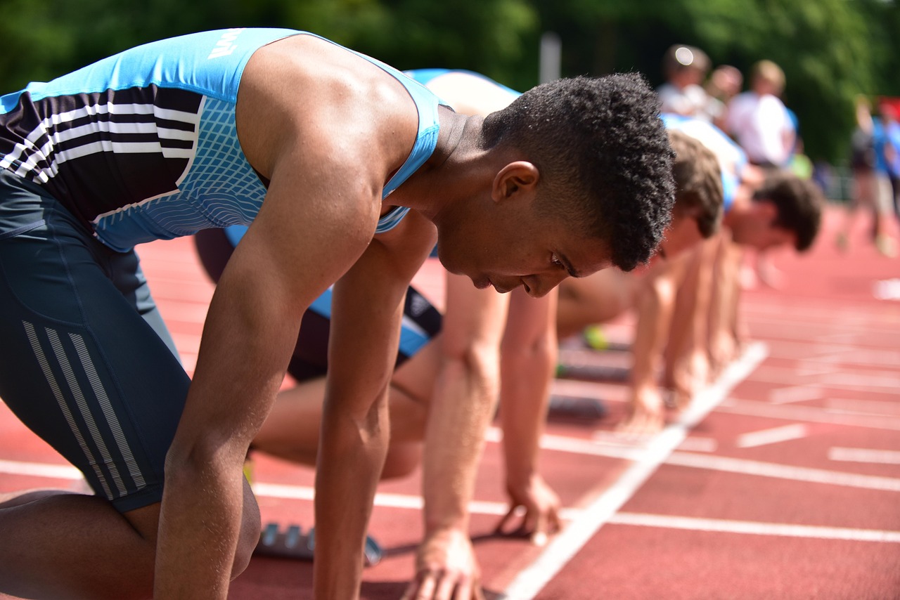 How Running Sports Brand Logos Reflect the Spirit of Victory and Lifestyle